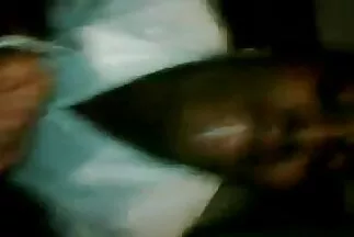 Em gái sex nhật gái xinh da trắng đút cu to của anh da đen gầy guộc vào mông.