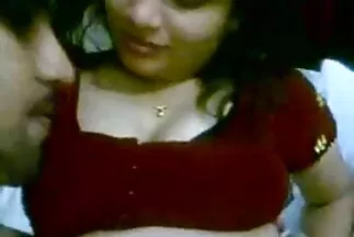 Cô gái trẻ mông to đào anh chàng trong những quả bóng và kẹp núm vú bằng kẹp phim sex hay nhất gái xinh quần áo.