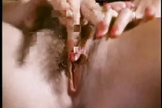 Một nhân viên mát xa với bộ ngực tuyệt vời thực hiện một buổi mát xa sex dit gai nhat khiêu dâm.