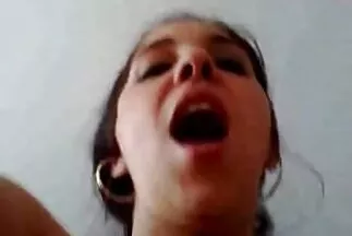 Dưới sự trỗi dậy buổi sáng, cô phim sex nhat ban girl xinh ấy vẽ em gái mình, người mặc quần lót, tự trải một chiếc bánh sandwich đến trường kỹ thuật.