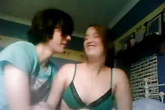 Cô đợi mẹ đi tắm rửa sạch phim sex nhật thủ dâm sẽ rồi dụ dỗ bạn trai.